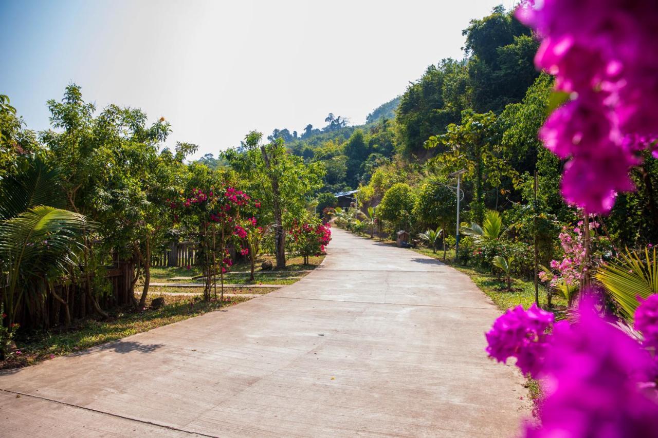 Dansavanh Namngum Resort Ban Keun Extérieur photo